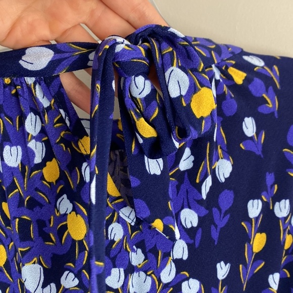 Leota Mindy Shirred Midi Dress In Woodberry Size Large - Picture 10 of 15